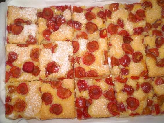 Recept: Piškotová třešňová bublanina