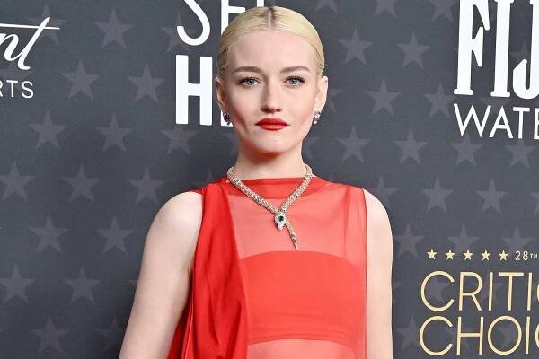 Julia Garner Admits She Was 'Hopeless' and Contemplated a Future Without Acting Before Landing Ozark