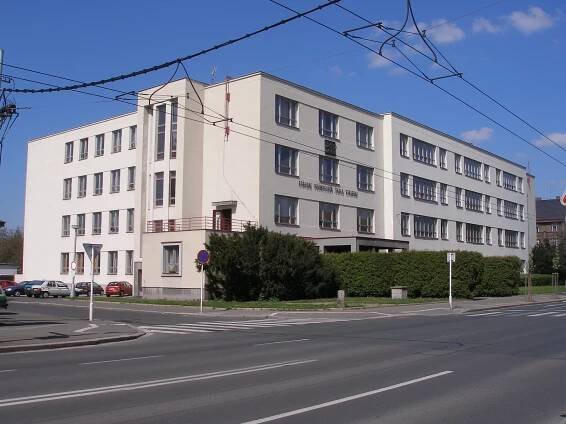 Budova Střední průmyslové školy stavební