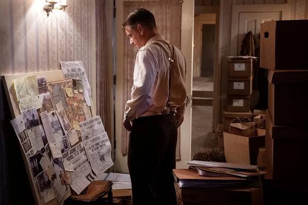 Perry Mason - Šestá kapitola - Z filmu - Shea Whigham