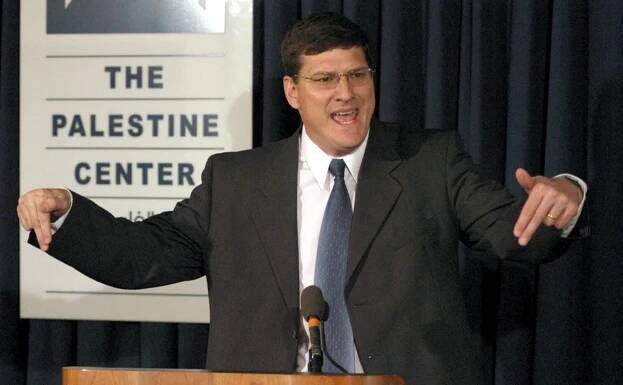 Opinion: Why Scott Ritter’s Passport Seizure Is Long Overdue