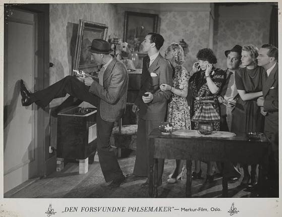 Leif Juster, Jens Gunderssen, Eva Lunde, Eva Steen, Ernst Diesen, Wenche Klouman, Kristian Hefte - Den forsvundne pølsemaker - Fotosky