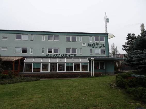 Hotel Smaragd - Praha Barrandov | Katalpa