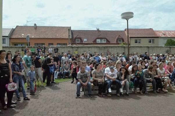 80. výročí školy a školní akademie 29.-30.5.2015 - Oficiální stránka obce Nivnice