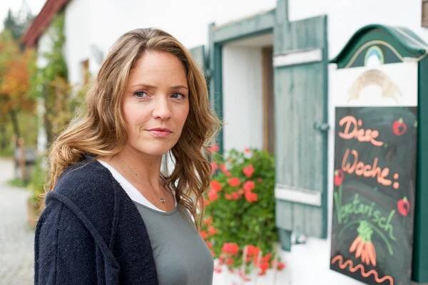 Lena Lorenz - Ein Fall von Liebe (2) (S02E08) (2016)