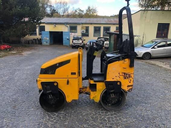 JCB VMT160 VIBRAČNÍ VÁLEC