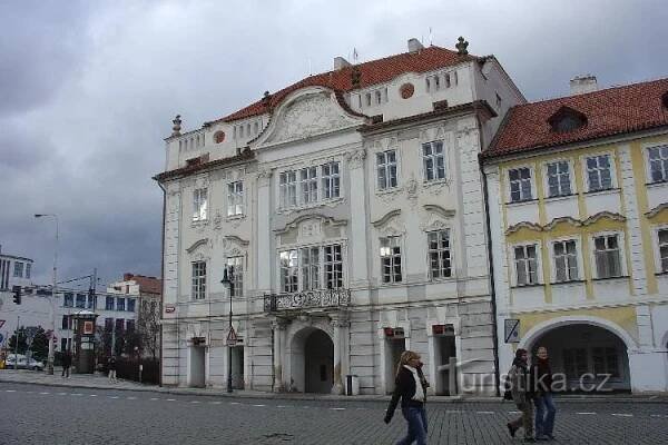 Pohořelec: Kučerův palác