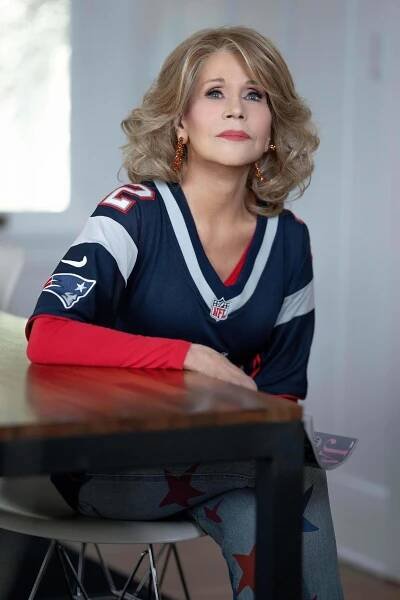 „Nechodila bych s nikým nad dvacet. Nesnáším starou kůži,“ prohlásila Jane Fonda (85)