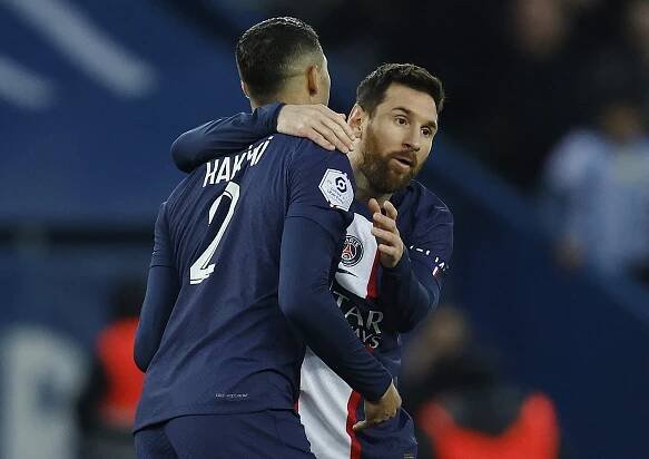 Paris St. Germain bere výhru, trefil se Messi. Tři body má také Lyon a Lille