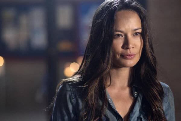 Falling Skies - Mutiny - Z filmu - Moon Bloodgood