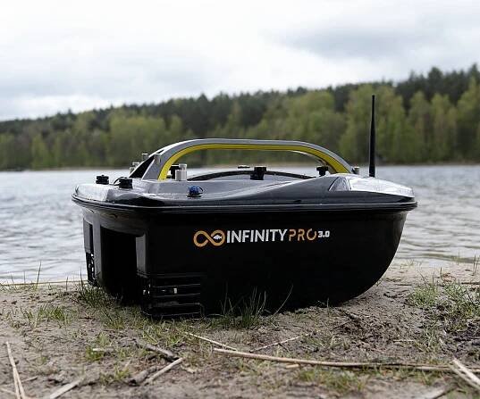 Robustní zavážecí loďka Infinity PRO od InfinityBoat