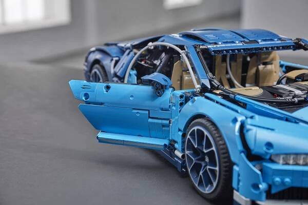 České děti mají nejradši stavebnice hasičů a policie, říká ředitelka Lego. A jak se změnily ty pro holky?
