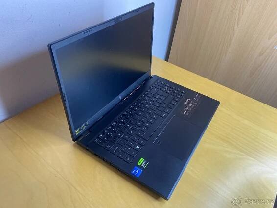 Herní notebook Acer Nitro V 15 - top stav v záruce