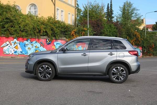 Univerzální SUV do města i na chalupu? Suzuki Vitara je nezaslouženě opomíjené
