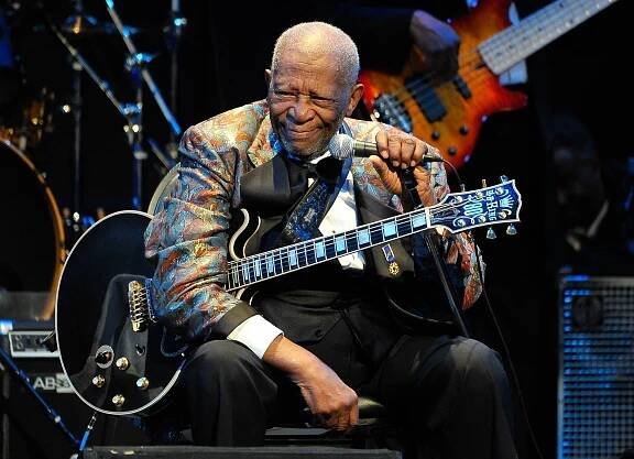 Odešel král blues B. B. King