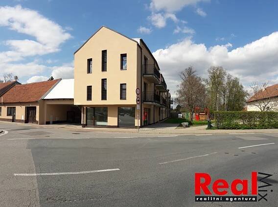 Pronájem, byt 1+kk, CP 30m2 + balkón 5m2, vč. parkování, ul. Moravanská, Brno - Přízřenice | Reality.iDNES.cz 