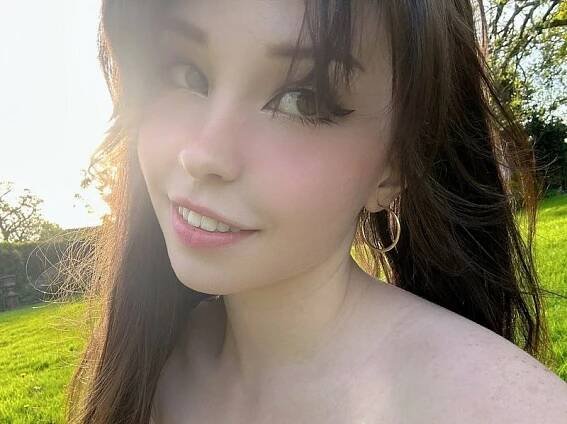 Profile picture of Belle Delphine