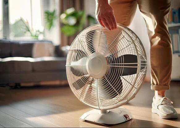 Ventilátor bude místnost co nejvíce ochlazovat: nezapomeňte, jak umístit zařízení - Čištění Za Sedmero