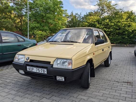 1989 Škoda Favorit 135 LS, 781 benzín