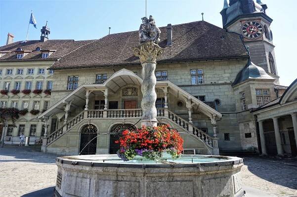 Podmanivý Fribourg - procházka historickým centrem - Naše švýcarské zážitky