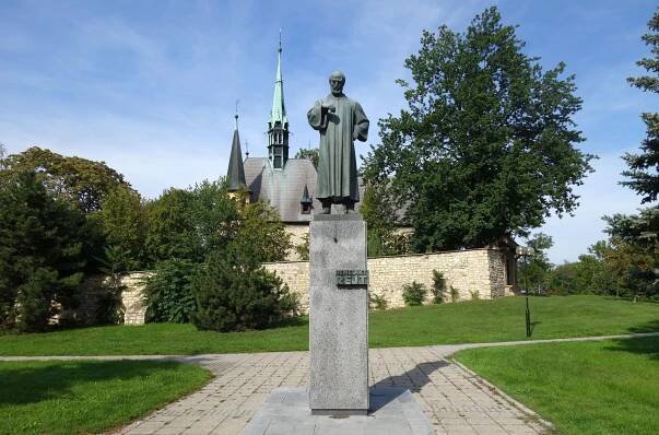 Photos • Monument of Benedikt Rejt in Louny (Monument, memorial) • Mapy.com