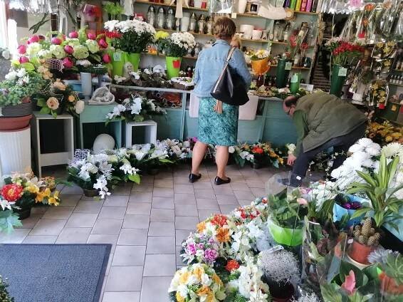 Zase oprášime peňaženky? VEĽKÉ ZDRAŽOVANIE pred Dušičkami: Zisťovali sme, za čo si priplatíme najviac | Regióny.sk