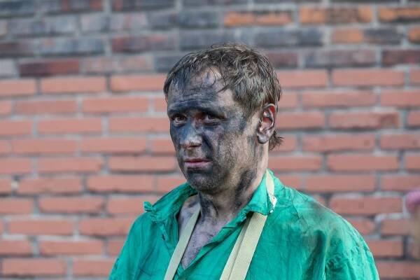 RECENZE: Plakáty nelžou. Nový film Ostravak Ostravski je opravdu komedie jak cyp
