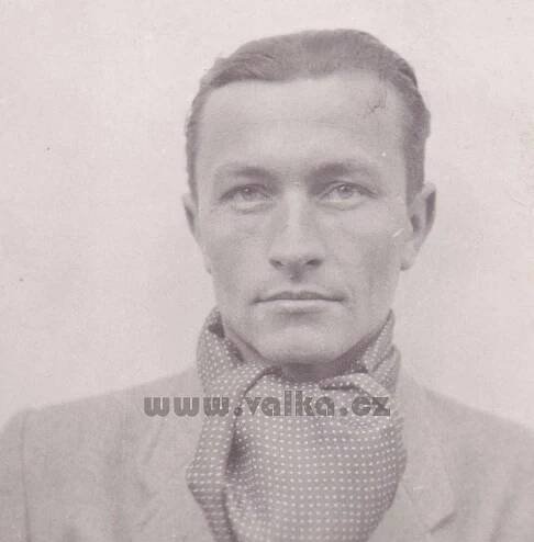 Trejtnar, František : T