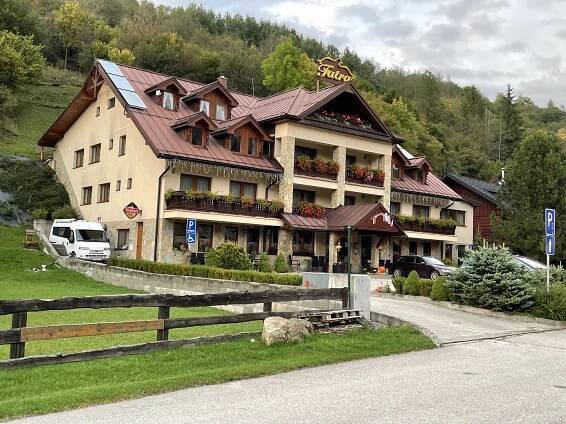 Rodinný hotel v Terchovej: na skok Jánošíkové diery aj Vrátna dolina, raňajky a sauna ako bonus