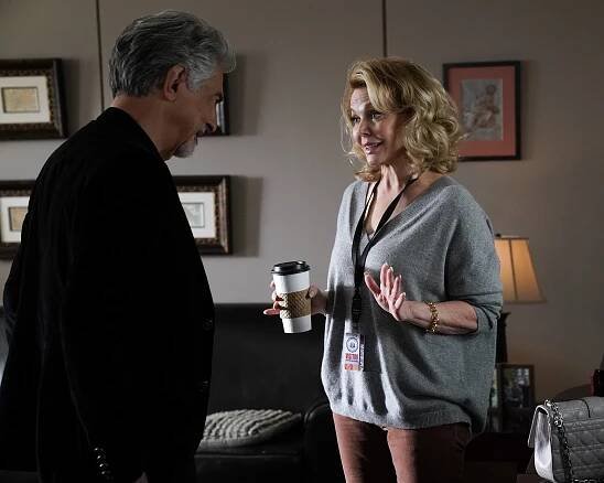 Myšlenky zločince - Ashley - Z filmu - Joe Mantegna, Gail O'Grady
