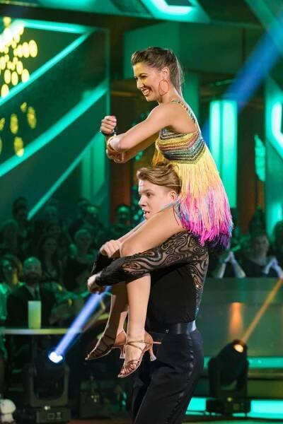 Vítězka StarDance Veronika odjela do Brazílie. Bude tančit na karnevalu v Riu