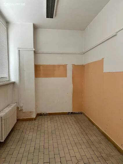 Pronájem nebytového prostoru 230 m2 (bývalá Česká pošta), Děčín IX  Bynov, Lesní cesta