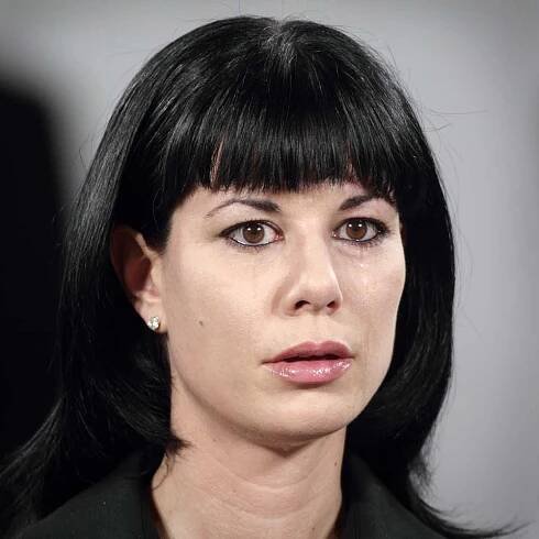 PORTRAITS IN THE PRESENCE OF MARINA ABRAMOVIC