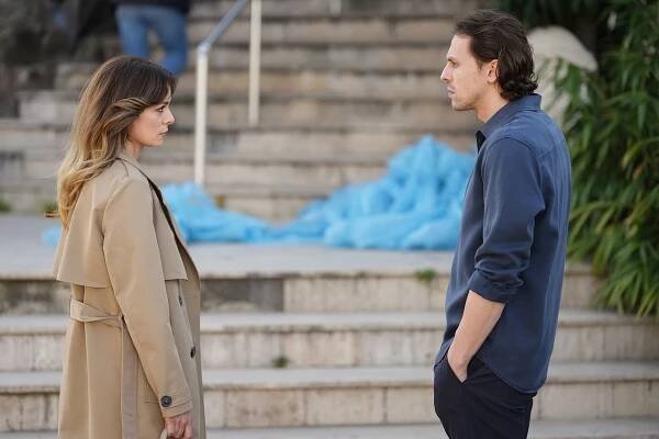 Sandık Kokusu - Episode 18 - Z filmu - Özge Özpirinçci, Metin Akdülger