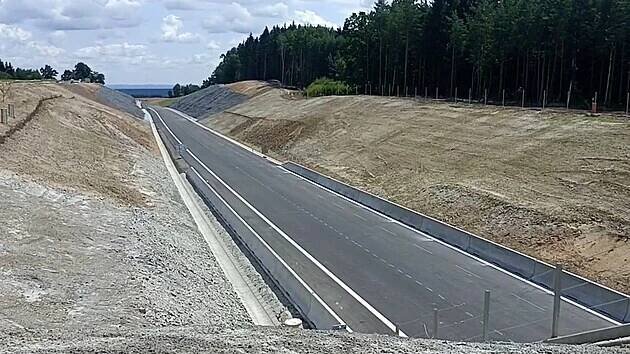 Obchvat Lišova je hotový, městu se denně vyhne přes 10 tisíc aut