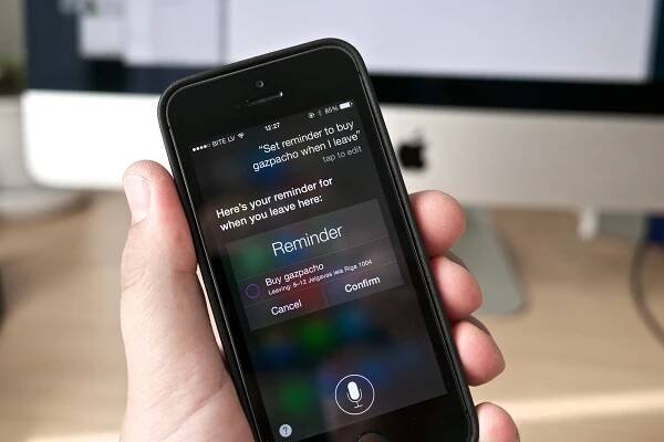 A completely open Siri bot platform? Not so fast