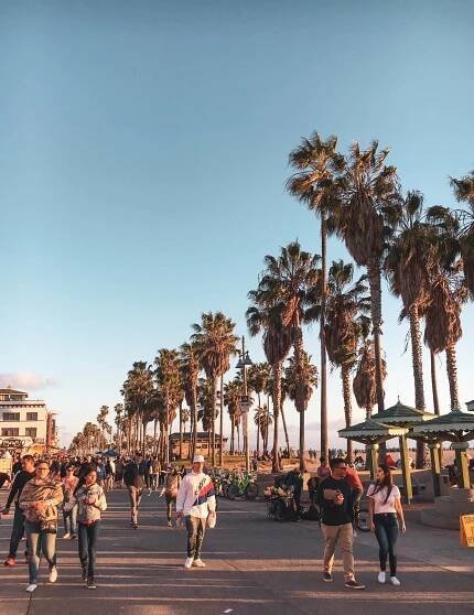 santa monica boardwalk