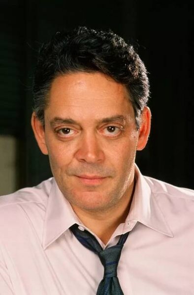 Stage and film actor Raul Julia in 1988