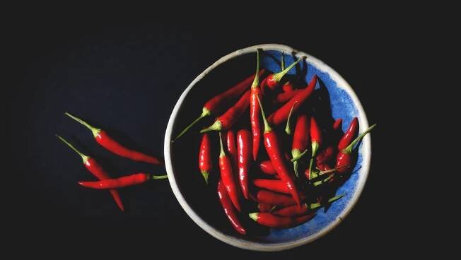 Pálivý salát s hovězím masem | Apetit Online