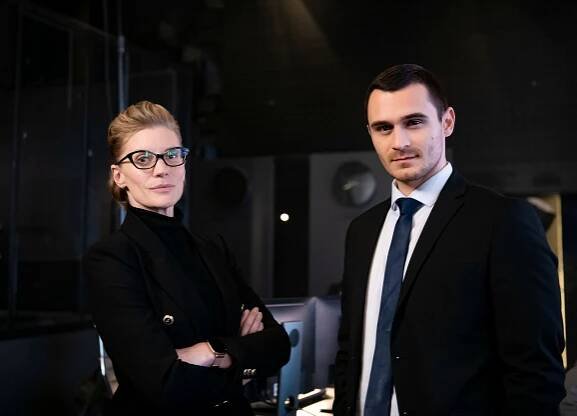 Katee Sackhoff, Julian Kostov - Smrtonosný let - Promo