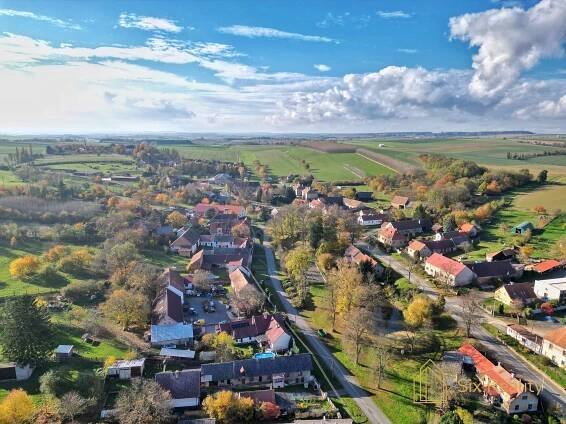 Prodej stavebního pozemku 1000 m², Panoší Újezd
