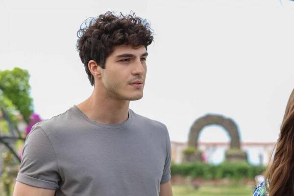 Kendi Düşen Ağlamaz - Hani ayrıydı dünyalarımız (E02) (2023)