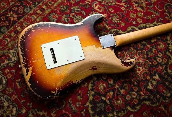Limitka Fender Masterbuilt John Frusciante Stratocaster | frontman.cz