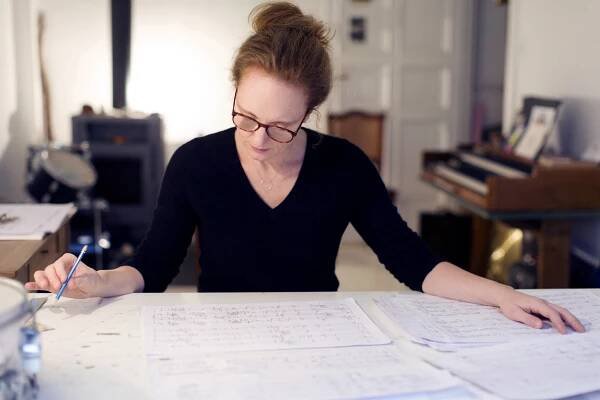 Novinky nadcházející sezony Deutsche Oper zahrnují světovou premiéru Rebeccy Saunders – KlasikaPlus.cz