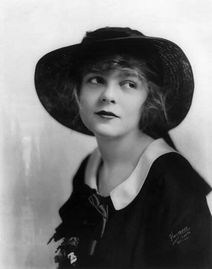 Soubor:Blanche Sweet by Hartsook, 1915 (LOC cph.3b05769).jpg – Wikipedie