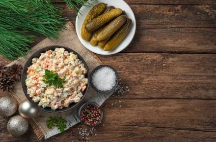 Tradiční vánoční bramborový salát: Recept na štědrovečerní klasiku