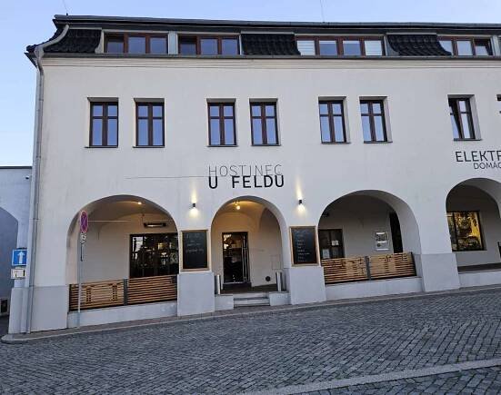 Hostinec U Feldů a Hotel