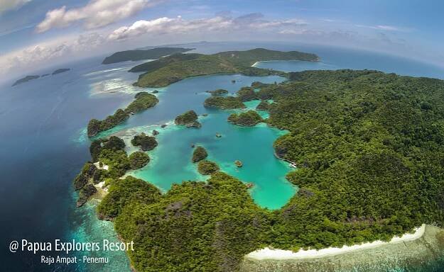 Fam Islands Indonesia - Penemu Island | Papua Explorers