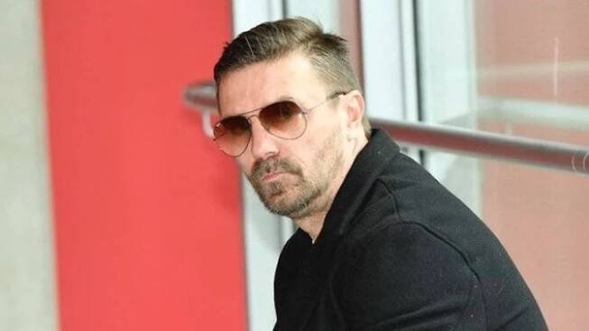 Tomáš Řepka je bývalý profesionální český fotbalový obránce a reprezentant. Typ důrazného nekompromisního obránce, známý i disciplinárními prohřešky. V zahraničí působil v italském klubu ACF Fiorentina a anglickém West Ham United.