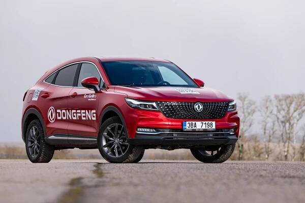 TEST: Čínský Dongfeng Fengon 5: Evropané pořád chtějí normální motory, jen už je málokdo nabízí